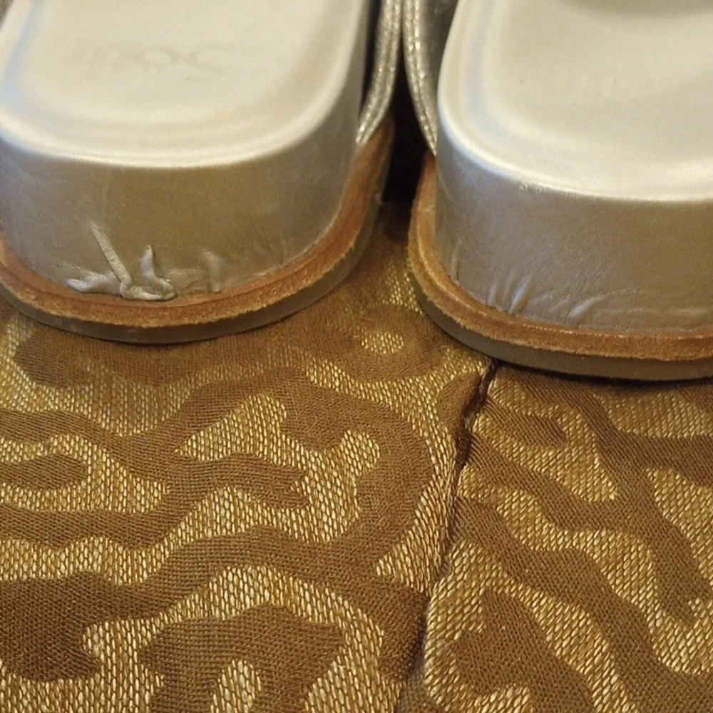 SOFT Sandals - Picture 4 of 6